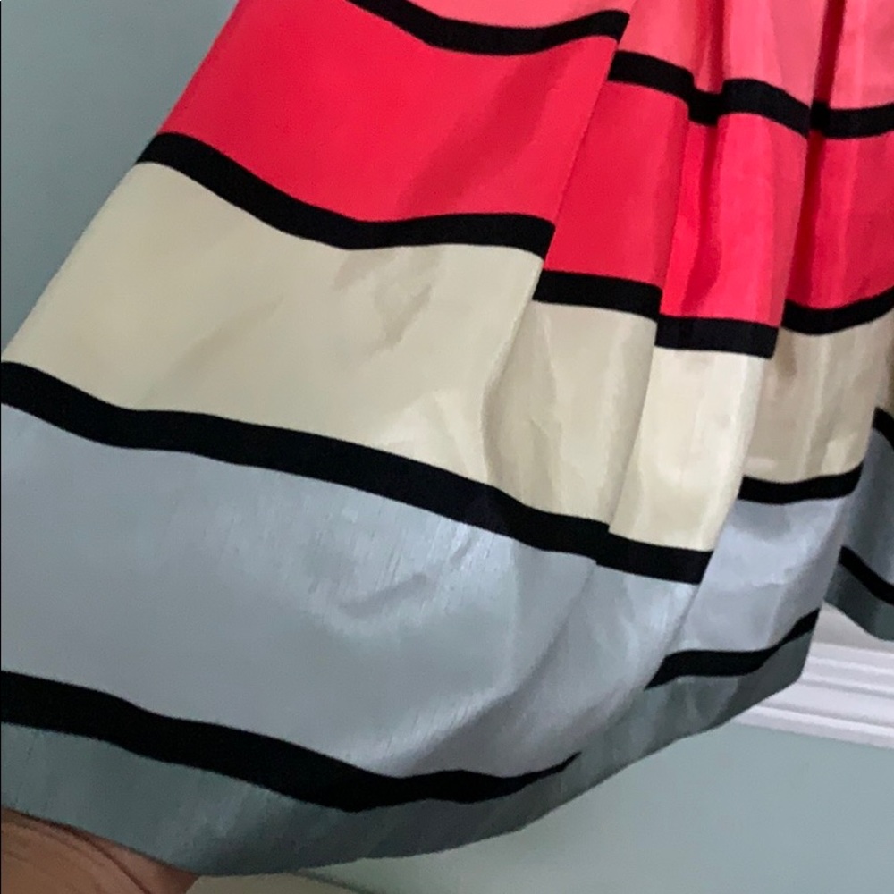 Dress - Picture 3 of 5